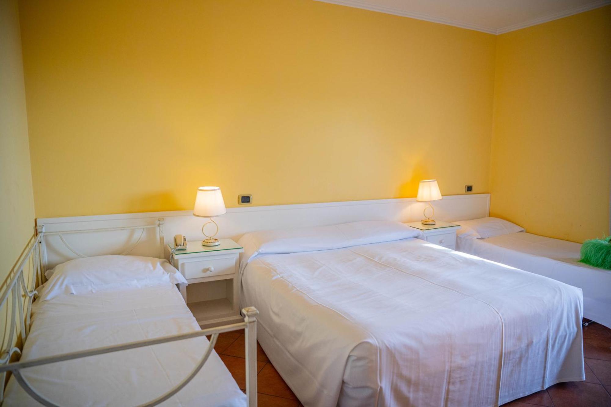 Mendolia Beach Hotel Taormina Dış mekan fotoğraf
