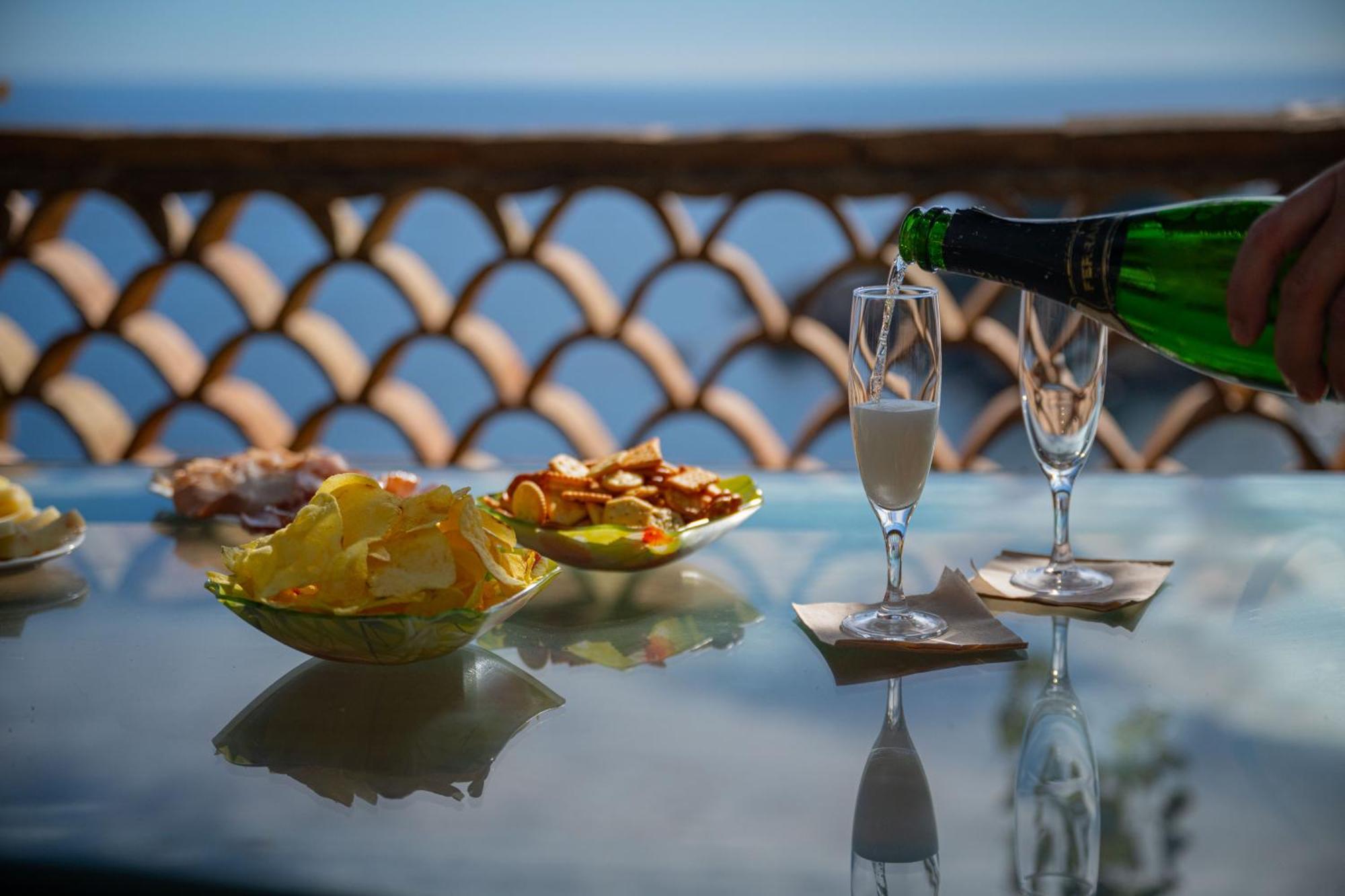 Mendolia Beach Hotel Taormina Dış mekan fotoğraf