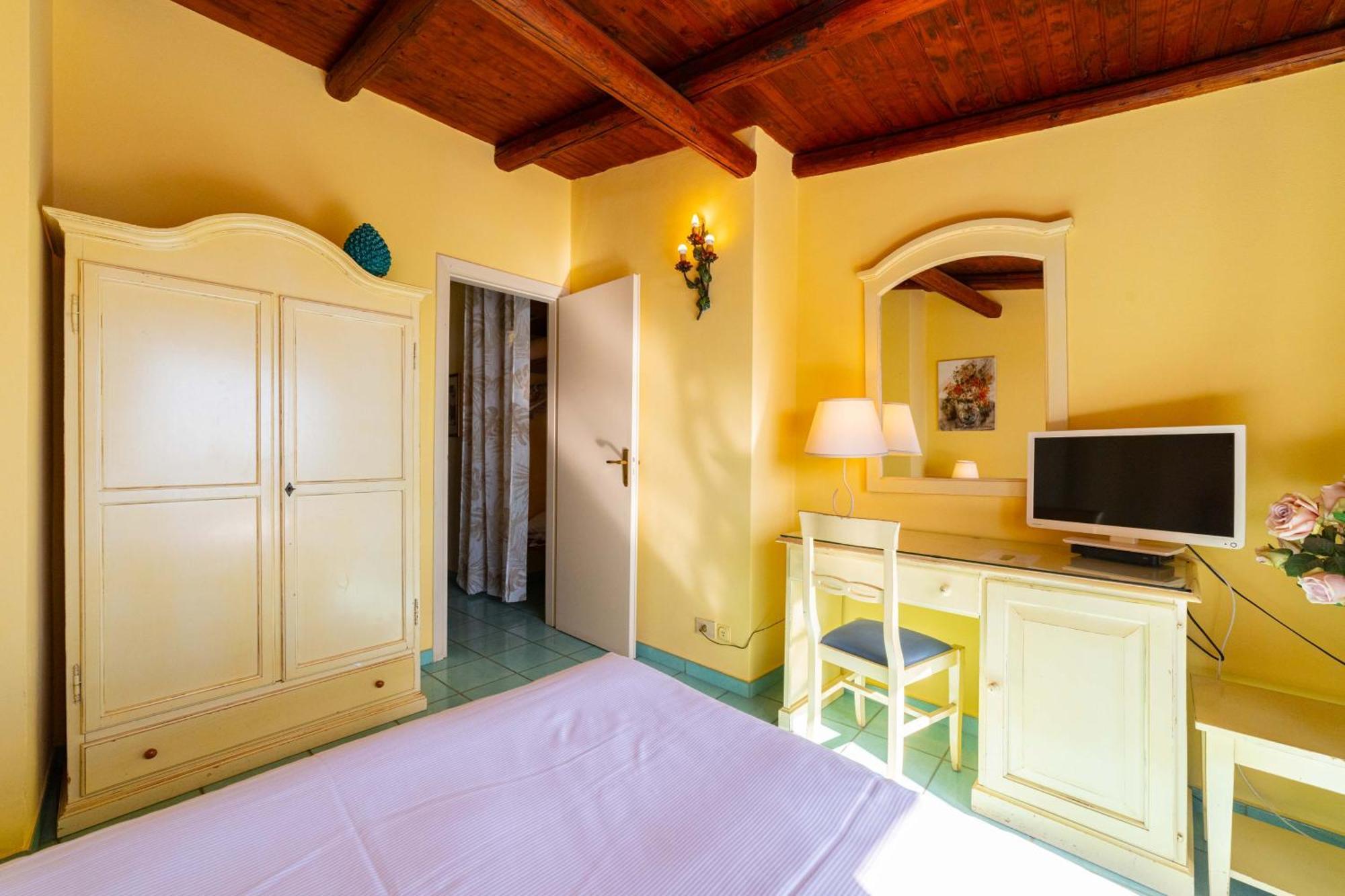 Mendolia Beach Hotel Taormina Dış mekan fotoğraf
