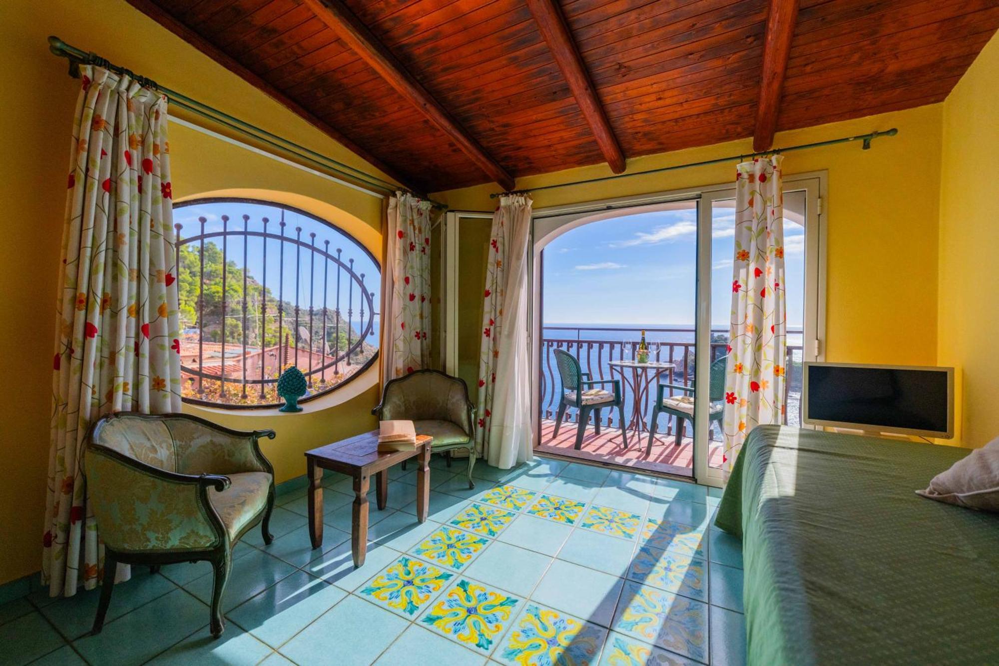 Mendolia Beach Hotel Taormina Dış mekan fotoğraf