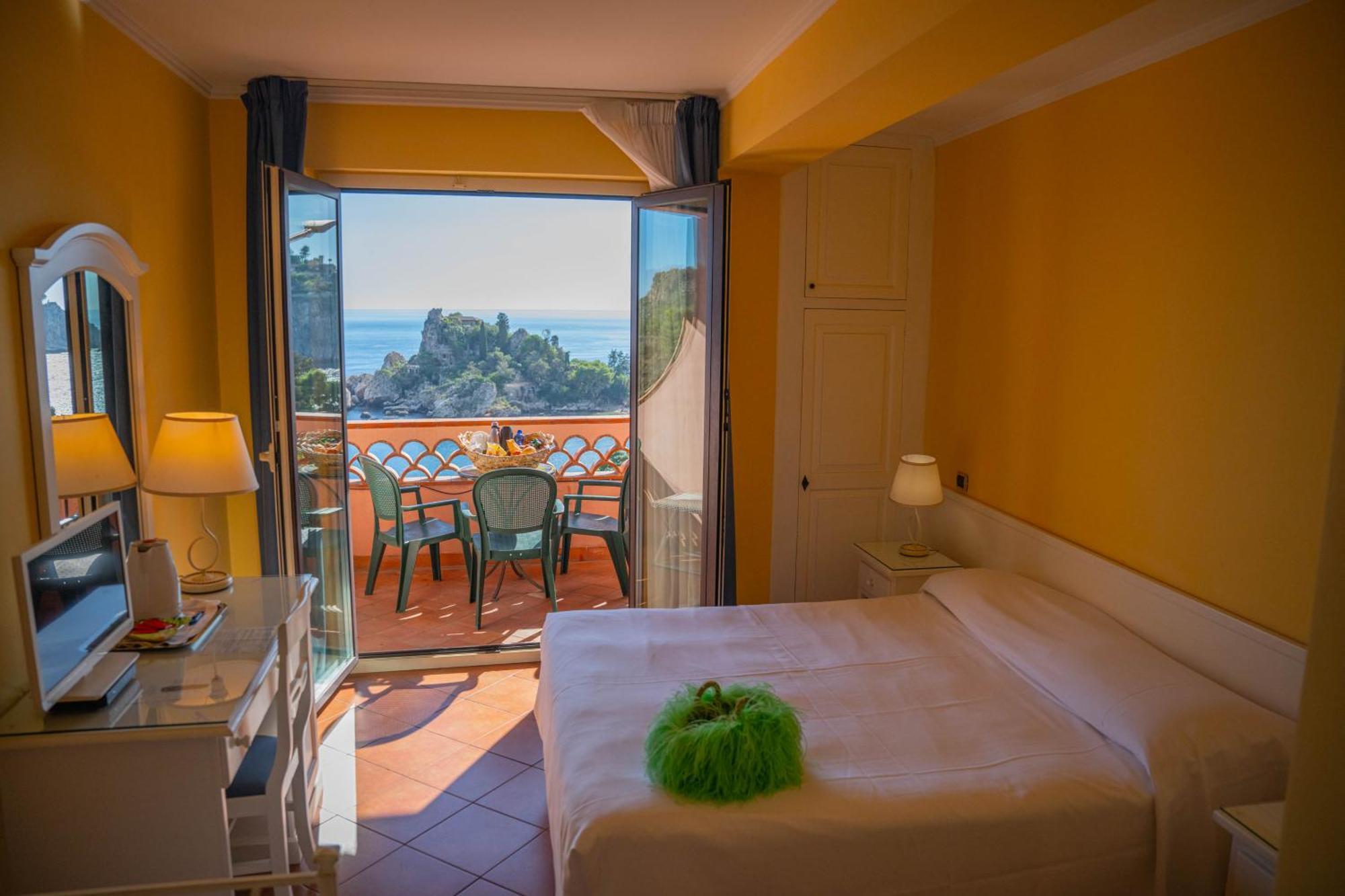 Mendolia Beach Hotel Taormina Oda fotoğraf